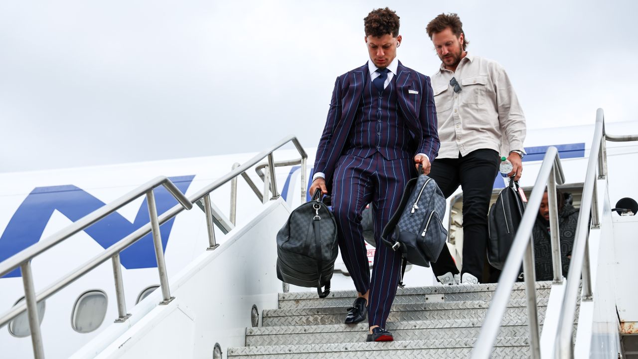 PatrickMahomes arriving for the @Chiefs vs @Vikings game