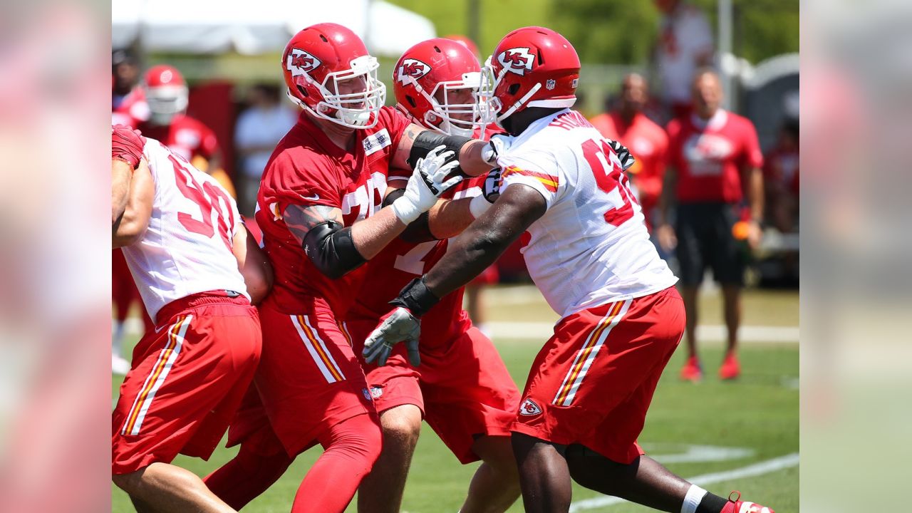 Travis Kelce: New Chiefs OL Parker Ehinger is “One of My Brothers From UC