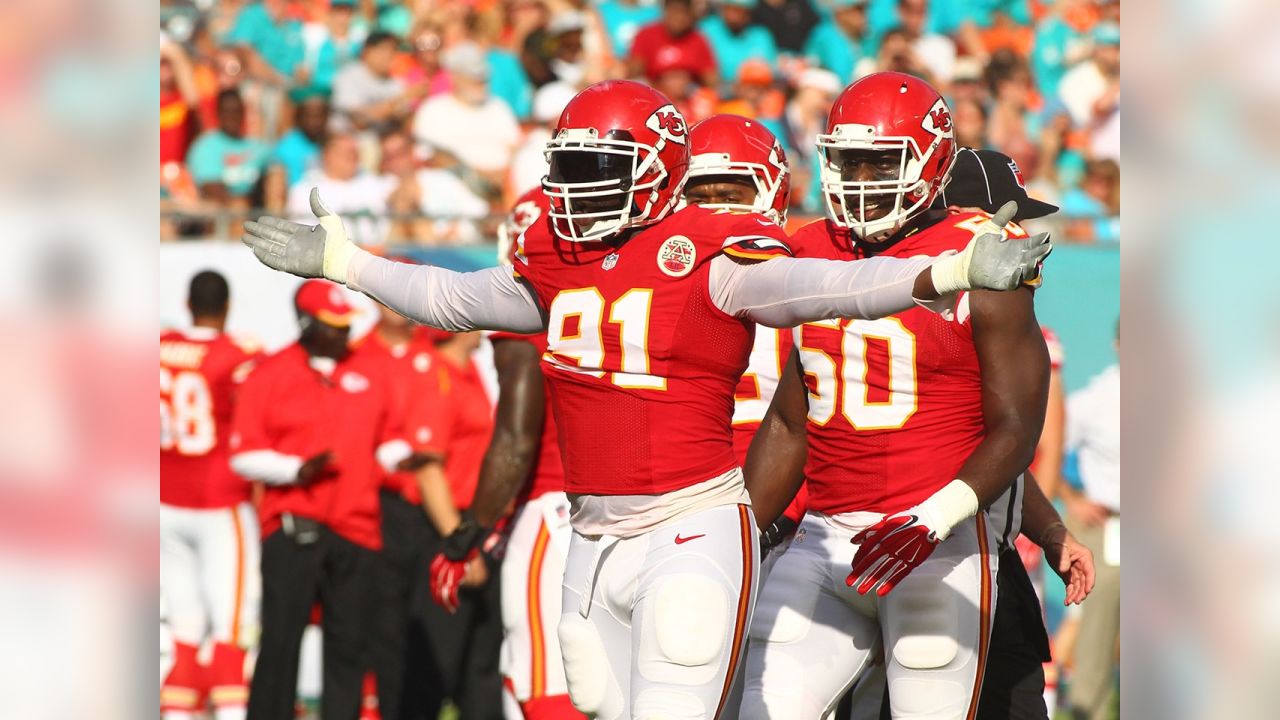 Photo Gallery: Tamba Hali Highlights  Kansas city chiefs, Photo galleries,  Football helmets