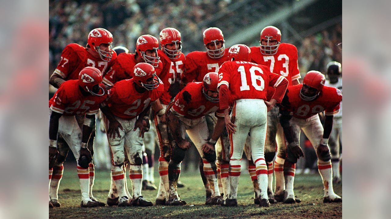 347 Len Dawson Chiefs Stock Photos, High-Res Pictures, and Images