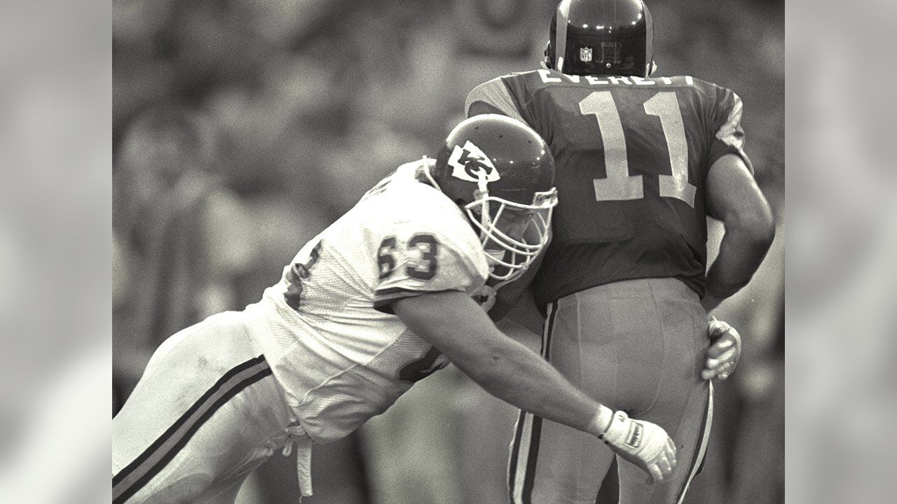 Today in Pro Football History: Rookie of the Year: Bill Maas, 1984