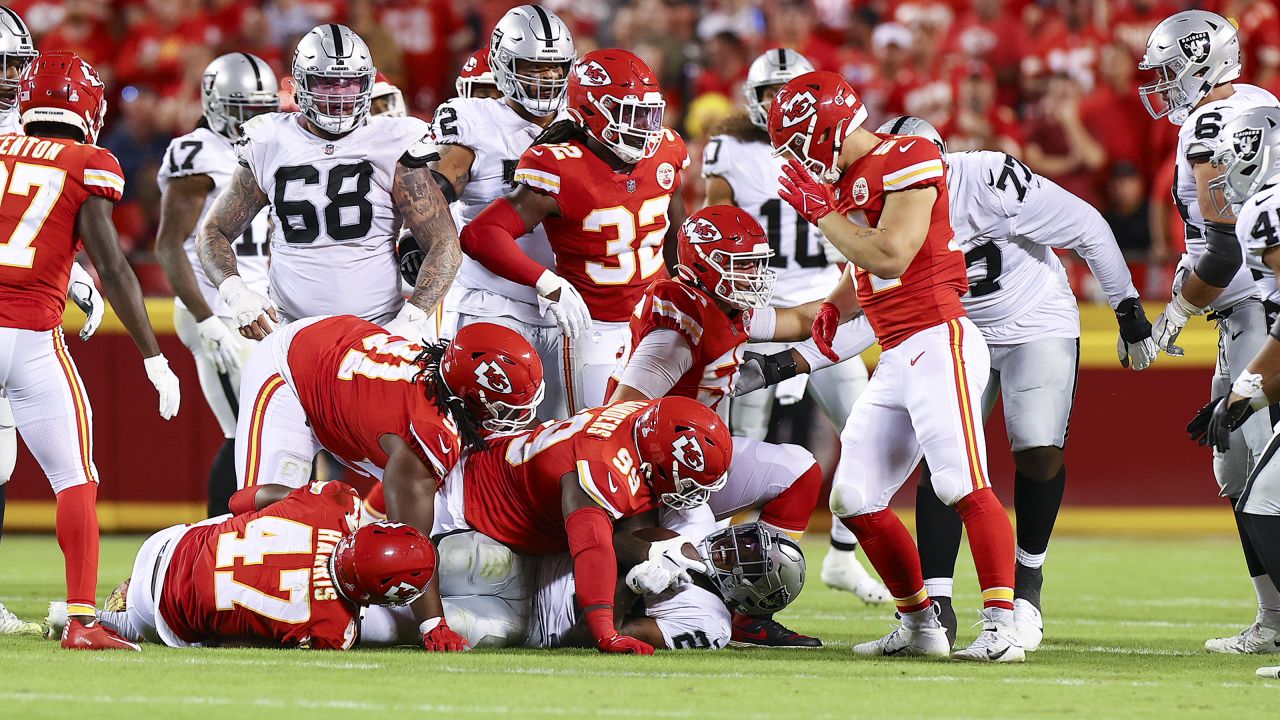 Las Vegas Raiders vs. Kansas City Chiefs. NFL Game. American Football  League match. Silhouette of professional player celebrate touch down.  Screen in Stock Photo - Alamy