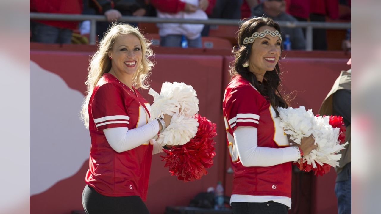 Former Kansas City Chiefs cheerleader reflects on cheer days 