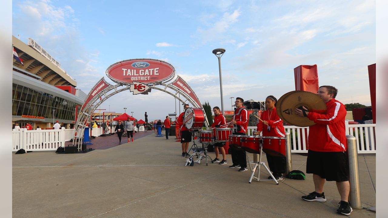 Chiefs giving away Super Bowl tickets as part of Fantennial 5K