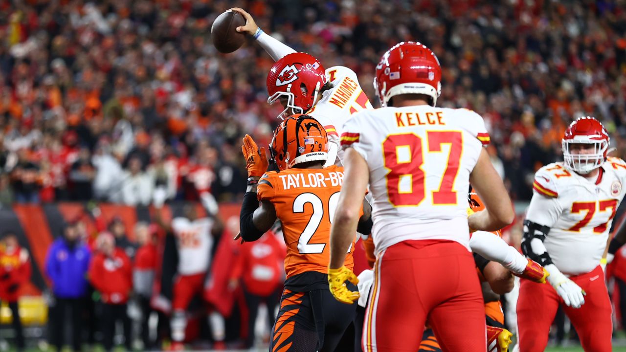 Week 13 NFL: Previewing the Kansas City Chiefs at Cincinnati Bengals  matchup - VSiN Exclusive News - News