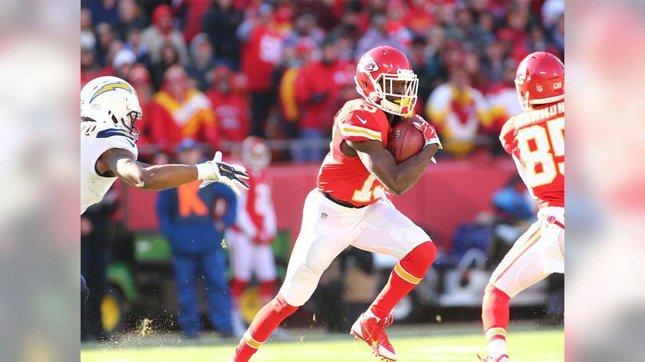 13,096 Chiefs Chargers Stock Photos, High-Res Pictures, and Images - Getty  Images