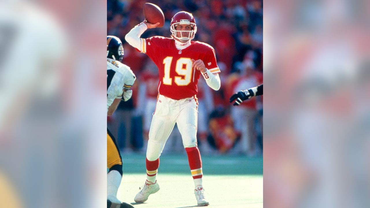 Joe Montana Kansas City Chiefs Editorial Photo - Image of sports, national:  39072616