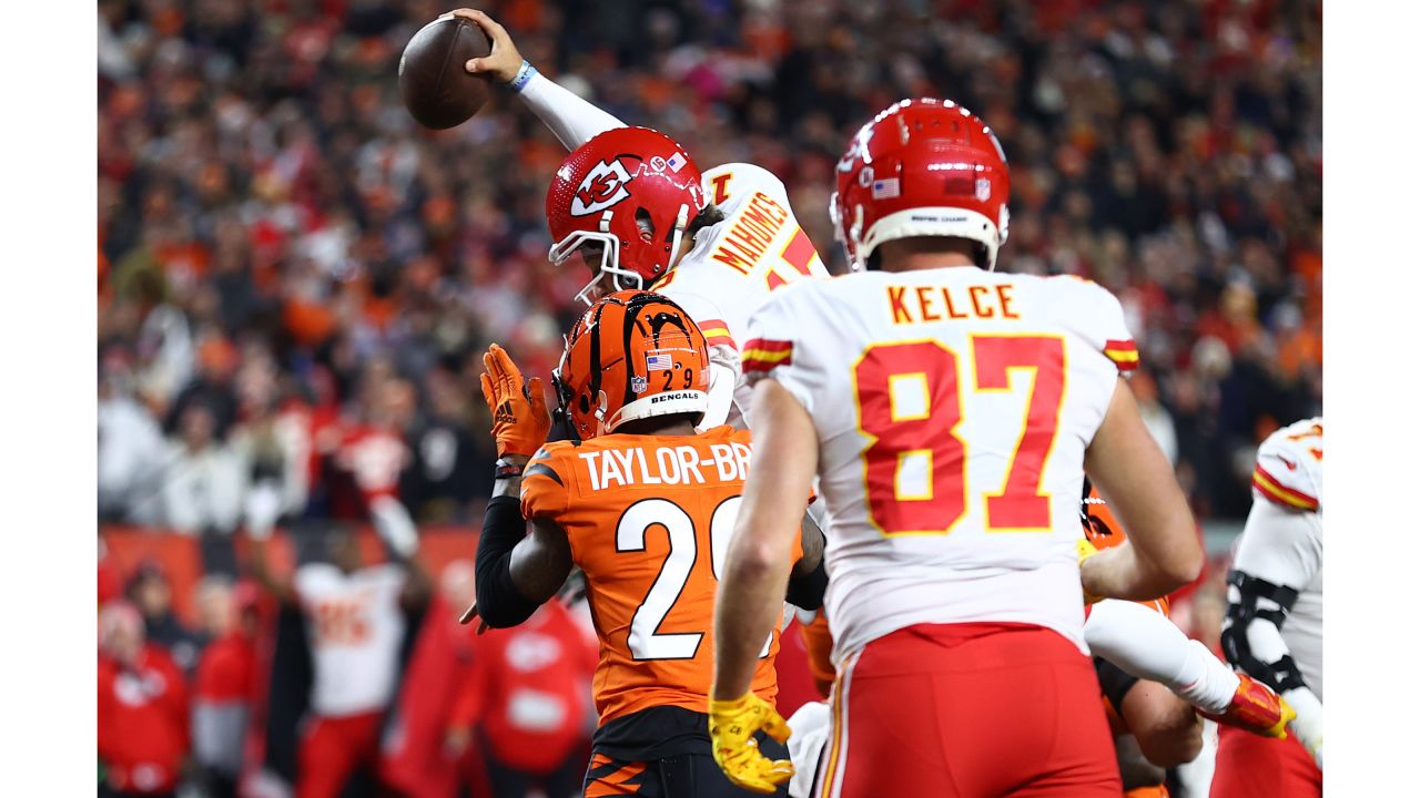 Week 13 NFL: Previewing the Kansas City Chiefs at Cincinnati Bengals  matchup - VSiN Exclusive News - News