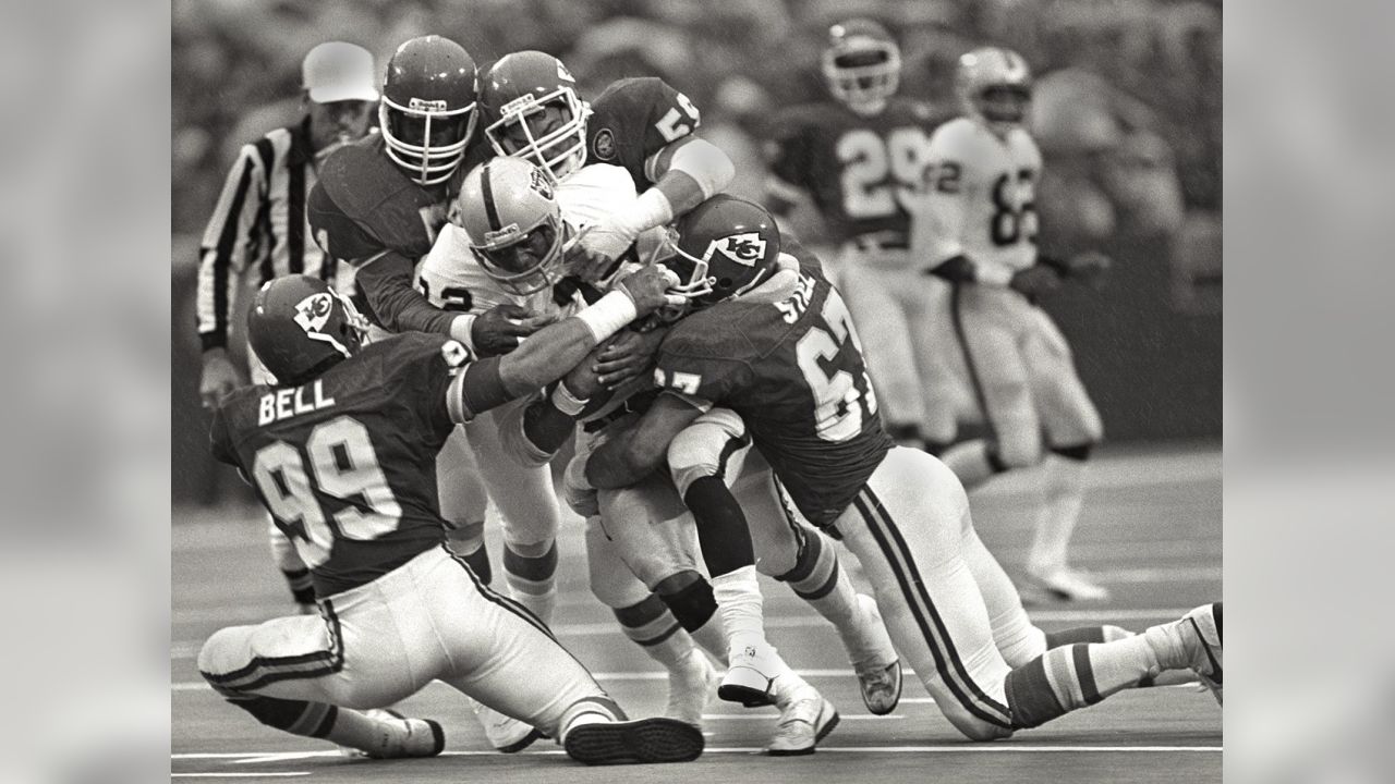 A History Of The Raiders And Chiefs Rivalry Through The Years