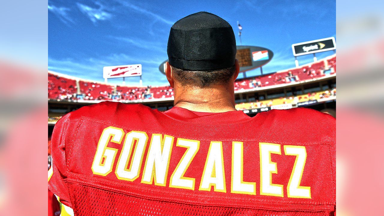 A crazy story about how Tony Gonzalez was almost traded in 2008 - Arrowhead  Pride