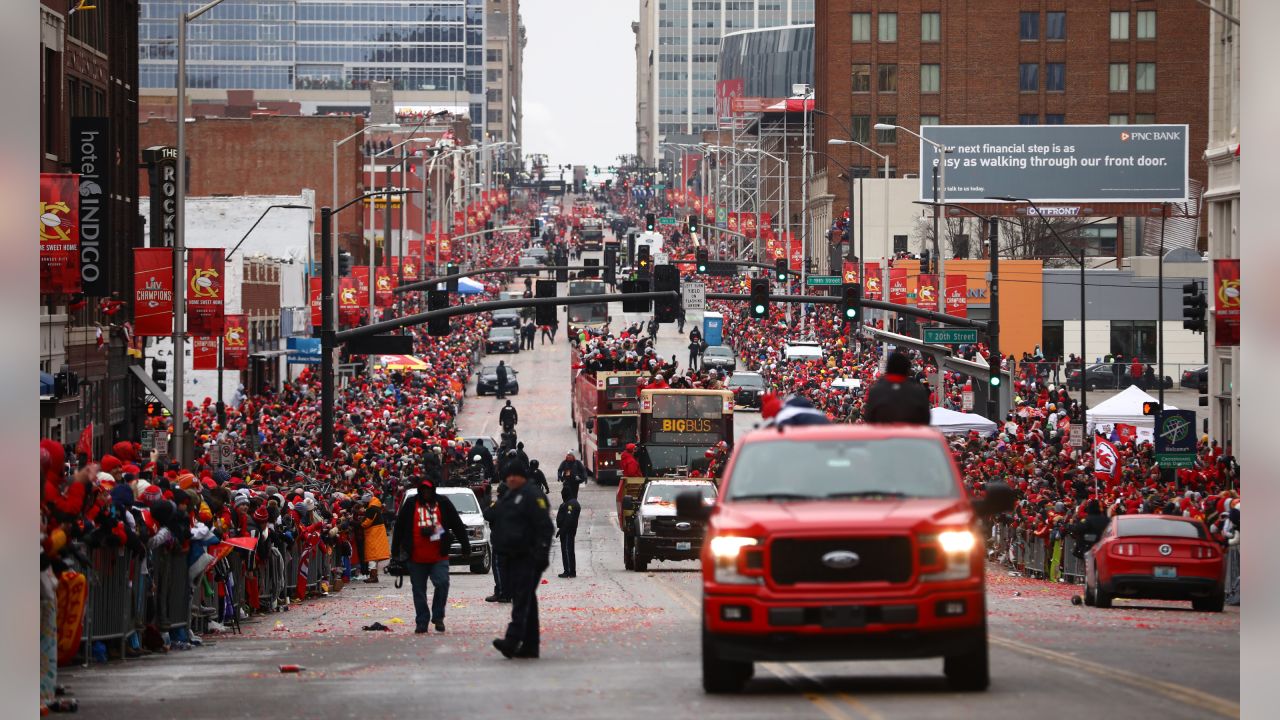 Super Bowl Champions Parade Live Stream  Starting 10am CST :  r/KansasCityChiefs