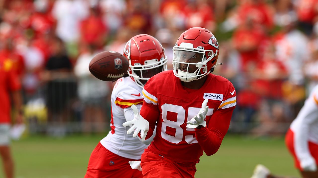 Kansas City Chiefs defensive tackle Chris Williams participates in a drill  during NFL football training camp Saturday, July 29, 2023, in St. Joseph,  Mo. (AP Photo/Charlie Riedel Stock Photo - Alamy