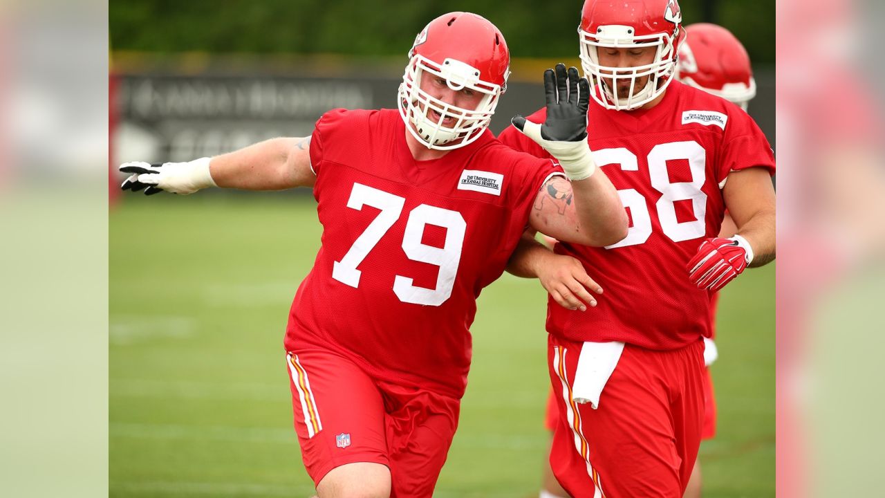 Travis Kelce: New Chiefs OL Parker Ehinger is “One of My Brothers From UC