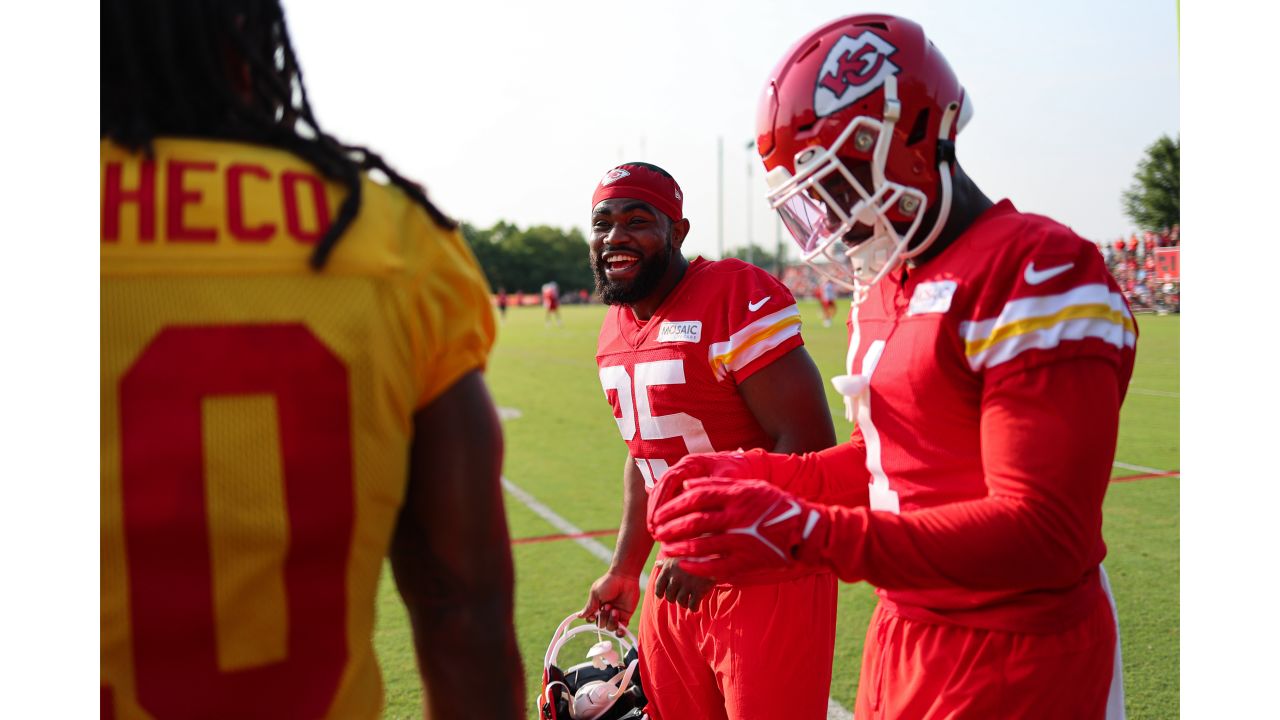 Kansas City Chiefs defensive tackle Chris Williams participates in a drill  during NFL football training camp Saturday, July 29, 2023, in St. Joseph,  Mo. (AP Photo/Charlie Riedel Stock Photo - Alamy