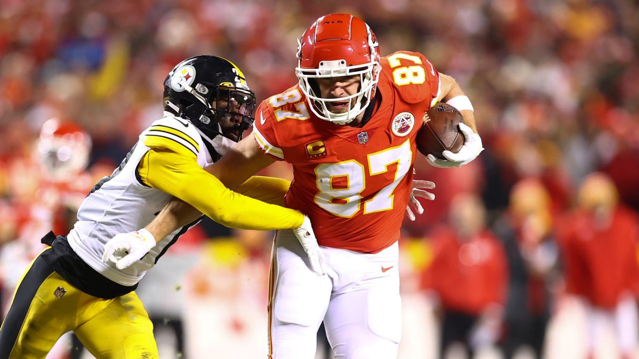 Photo Gallery: Chiefs vs. Steelers Game Action