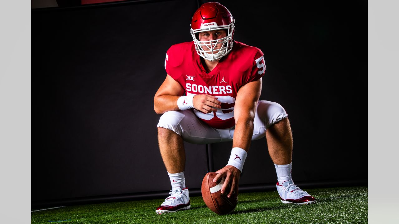 Photo: Chiefs Creed Humphrey Takes the Field - KCP20230121180 