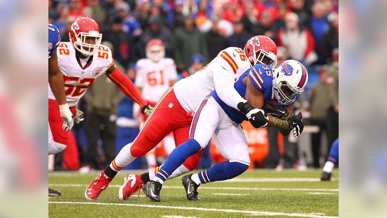 7,285 Bills V Chiefs Stock Photos, High-Res Pictures, and Images