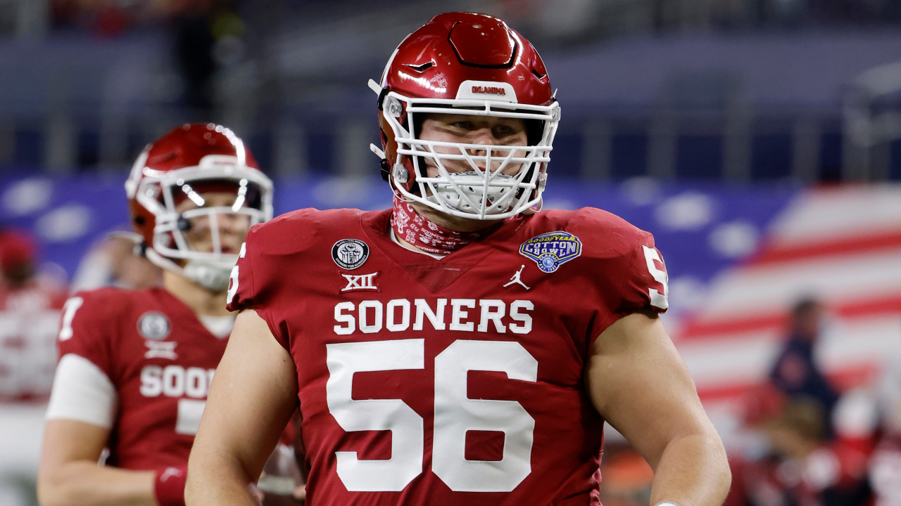 Chiefs sign second-round C Creed Humphrey