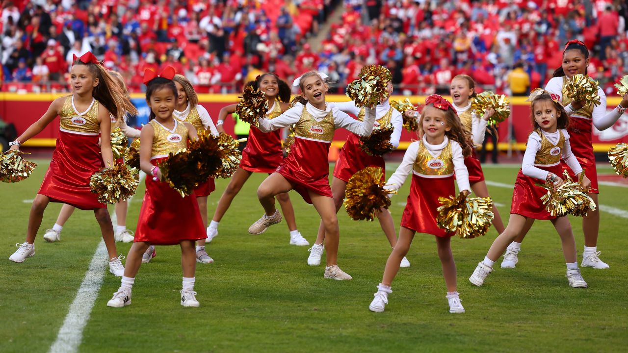 Such a fun experience for these Jr Chiefs Cheerleaders! #chiefs #chief