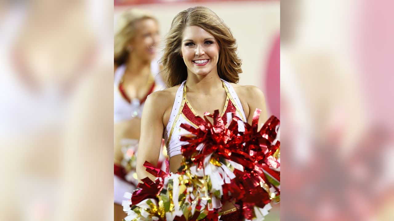 Get to Know Chiefs Cheerleader Leslie