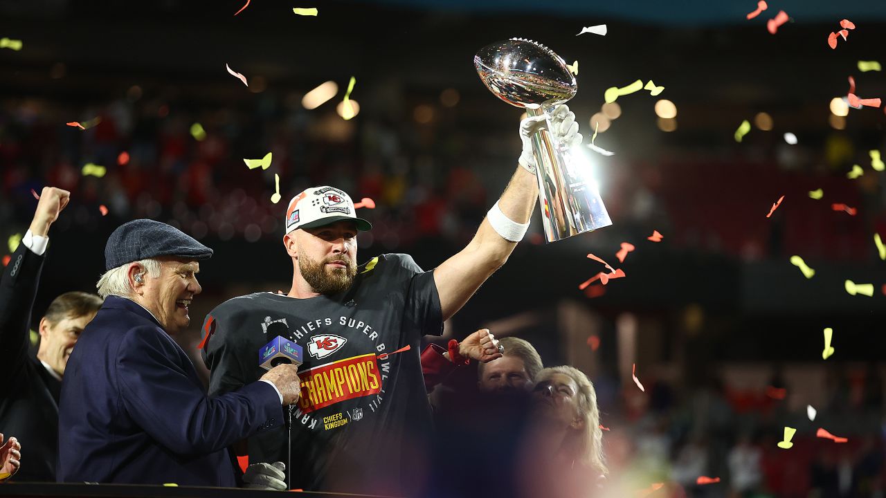 CHIEFS SUPER BOWL 54 CHAMPIONS! TROPHY PRESENTATION SUPER BOWL 54