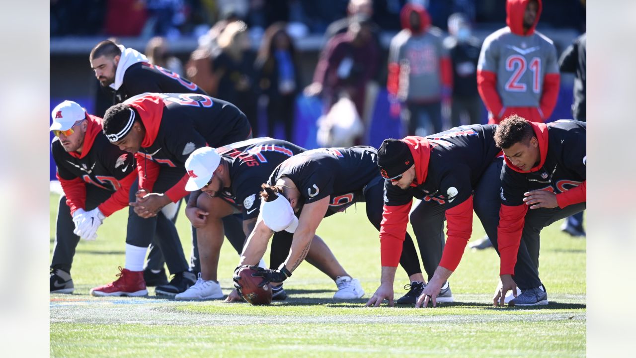 DeForest Buckner, Ryan Kelly, Darius Leonard, Kenny Moore II, Quenton  Nelson, Luke Rhodes, Jonathan Taylor Named To 2022 Pro Bowl