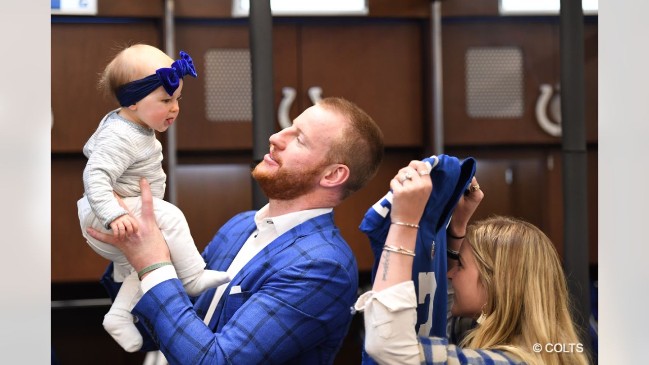 Indianapolis Colts' Carson Wentz and Wife Madison Expecting Baby No. 2 - E!  Online