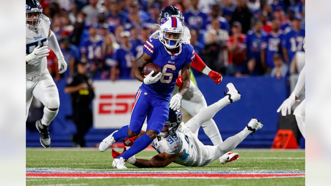 Buffalo Bills re-sign wide receiver Isaiah McKenzie