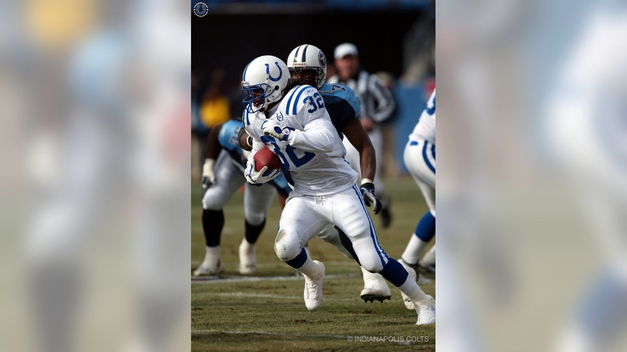 Immokalee's Edgerrin James inducted into Pro Football Hall of Fame - WINK  News