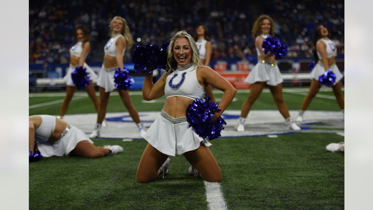 Cheer Highlights: Colts vs. Commanders