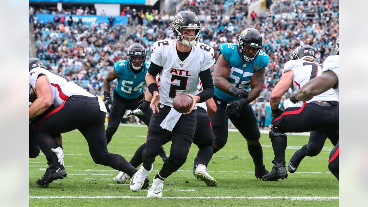 September 22, 2019: Atlanta Falcons quarterback Matt Ryan (2) during pregame  of NFL football game action between the Atlanta Falcons and the  Indianapolis Colts at Lucas Oil Stadium in Indianapolis, Indiana. John