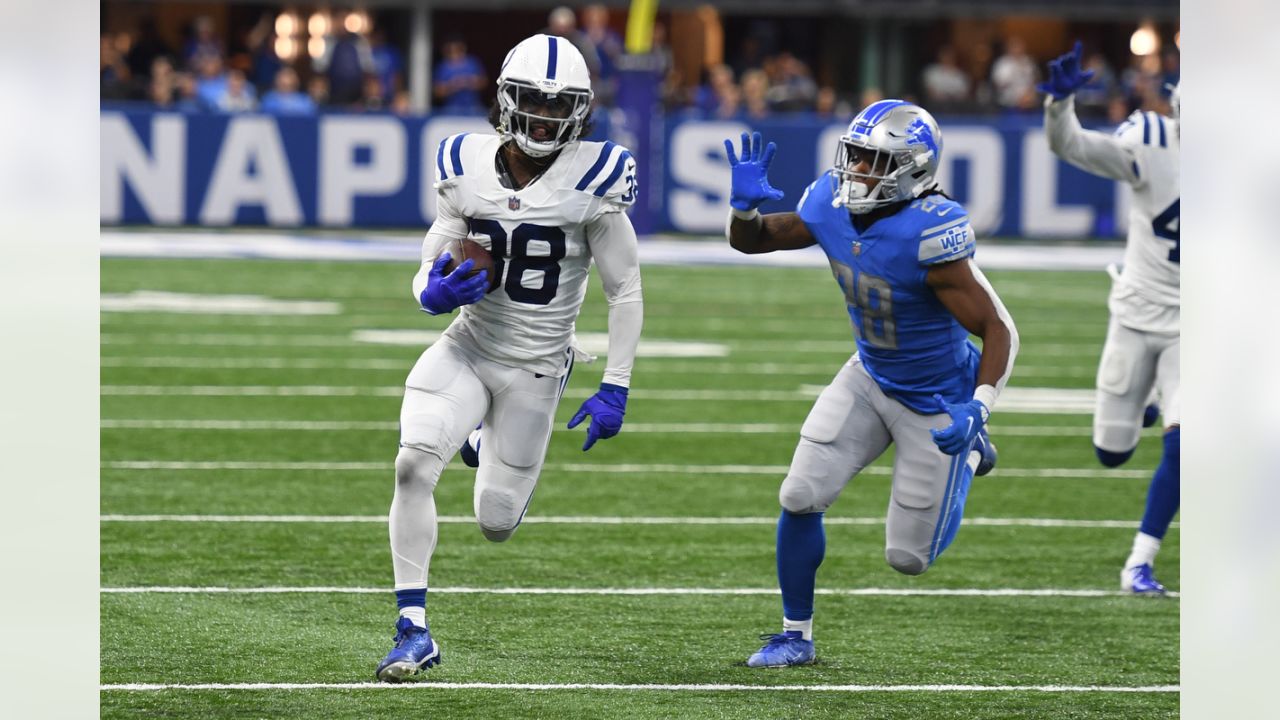 Indianapolis Colts sign Beaumont native Tony Brown to active roster