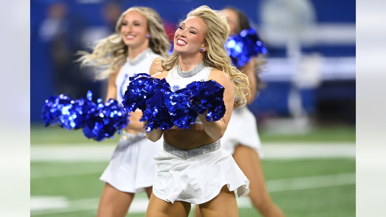 Cheer Highlights: Colts vs. Commanders