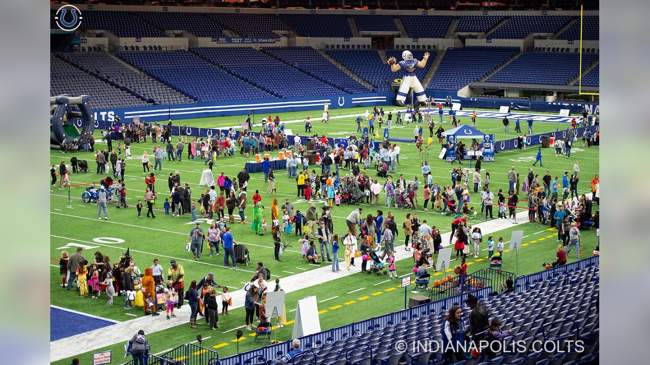 Lucas Oil Stadium Tour  See Where the Colts Play - Indy with Kids