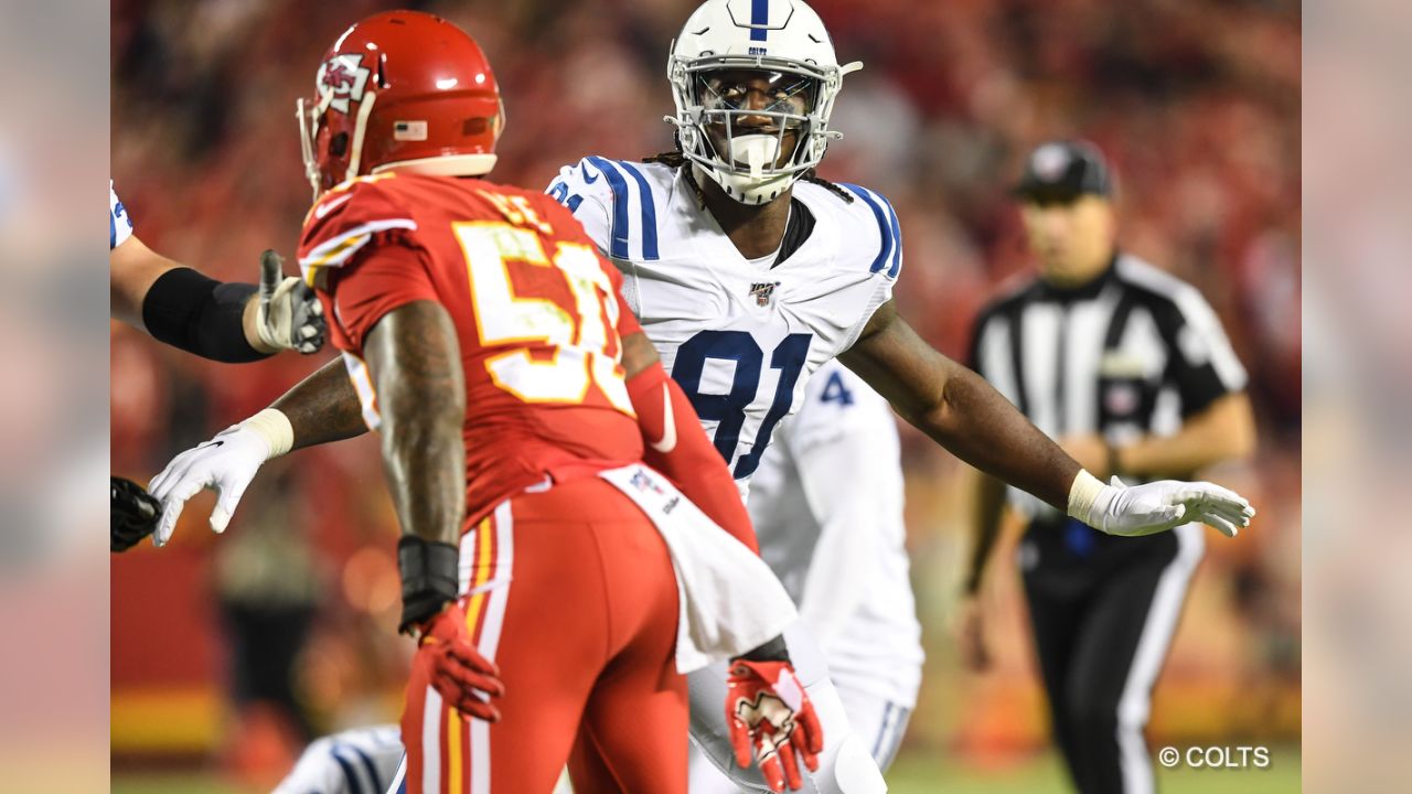 Indianapolis Colts tight end Mo Alie-Cox (81) runs a drill at the