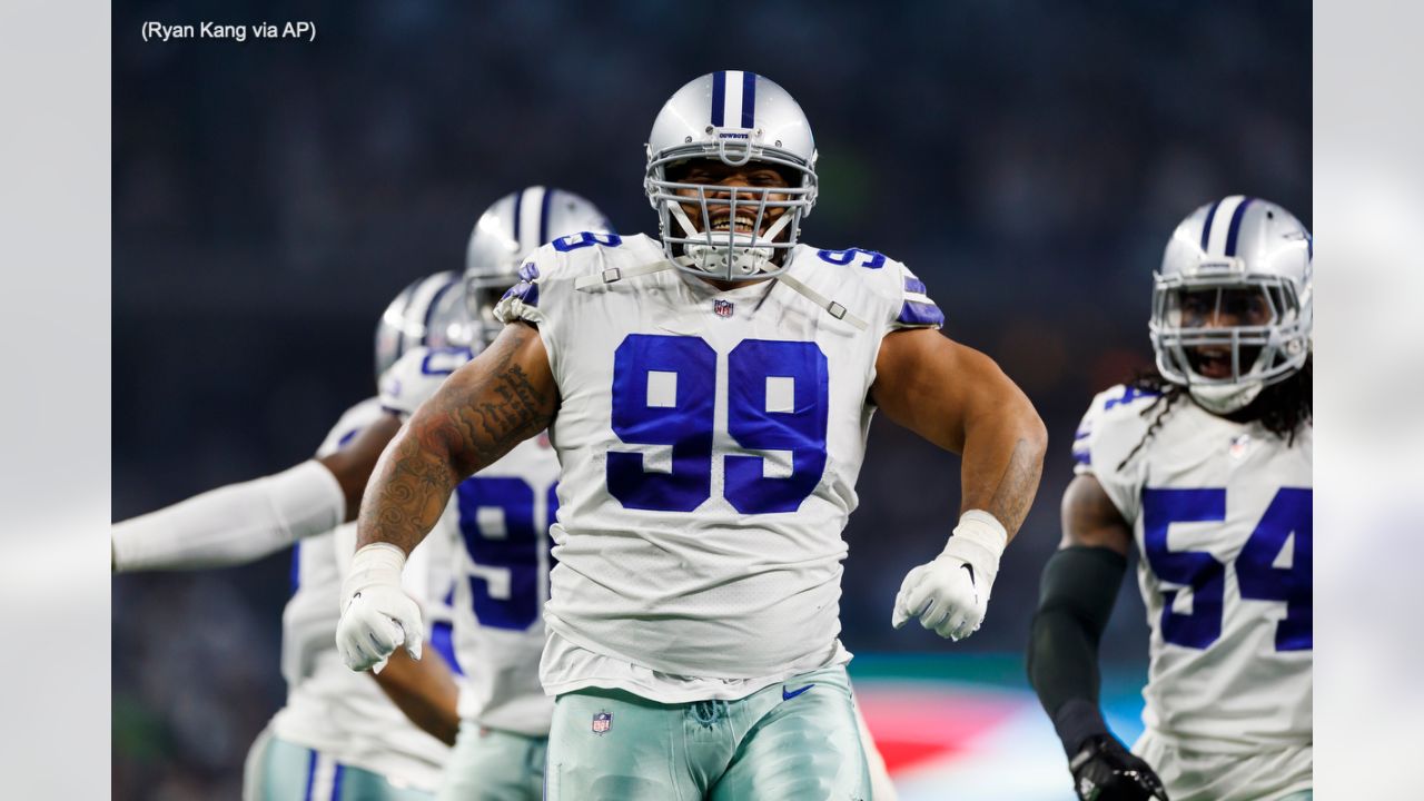 Dallas Cowboys defensive tackle Antwaun Woods (99)walks off the field  following an NFL football game in Arlington, Texas, Thursday, Nov. 26,  2020. (AP Photo/Ron Jenkins Stock Photo - Alamy