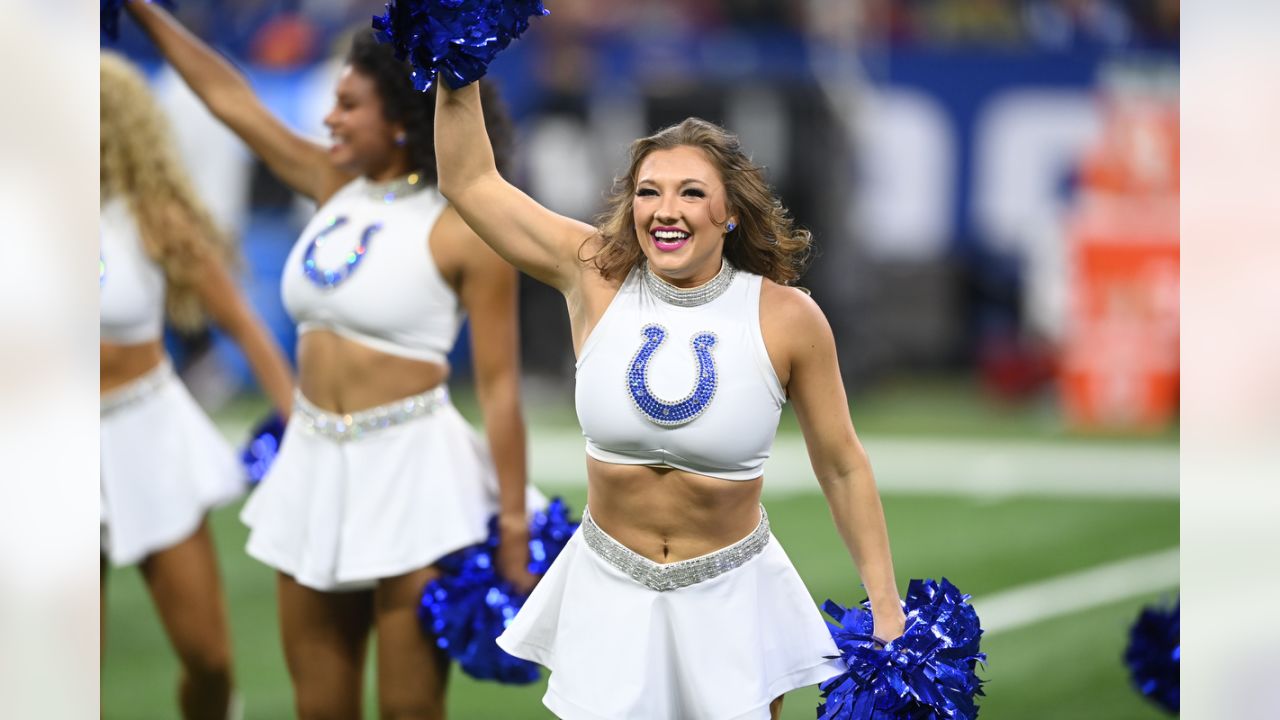 Cheer Highlights: Colts vs. Commanders