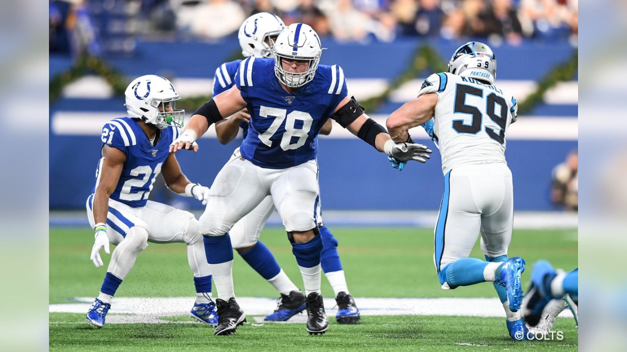 Report: Colts make Ryan Kelly highest-paid center in NFL