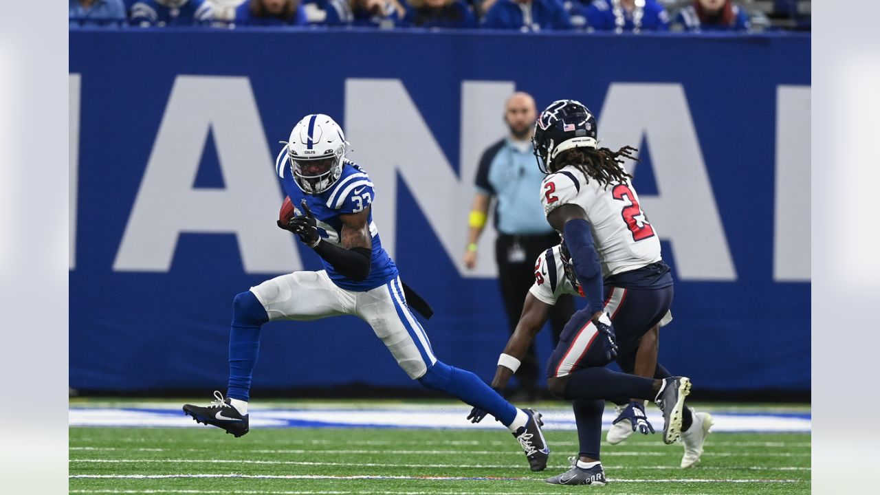 Colts' Dallis Flowers Continuing To Prove He Belongs, On Both Kick Returns  And At Cornerback