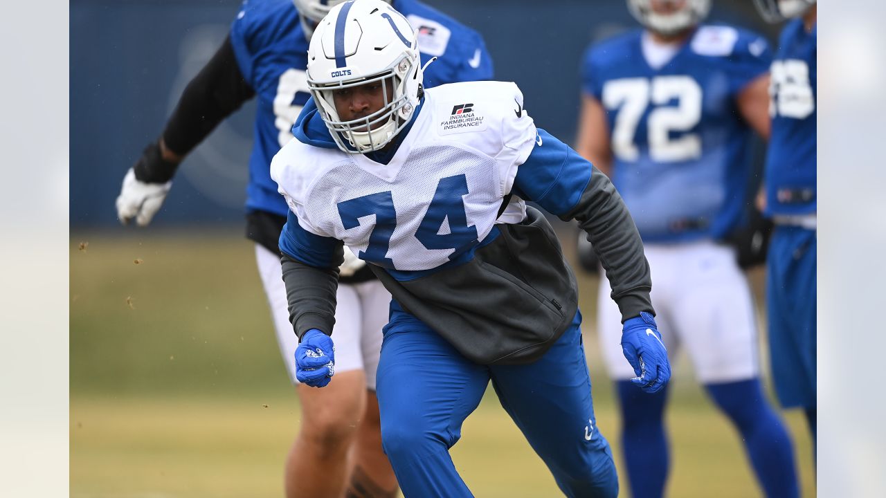 Indianapolis Colts defensive tackle Grover Stewart (90) in the first half  of an NFL football game Thursday, Oct. 6, 2022, in Denver. (AP Photo/David  Zalubowski Stock Photo - Alamy