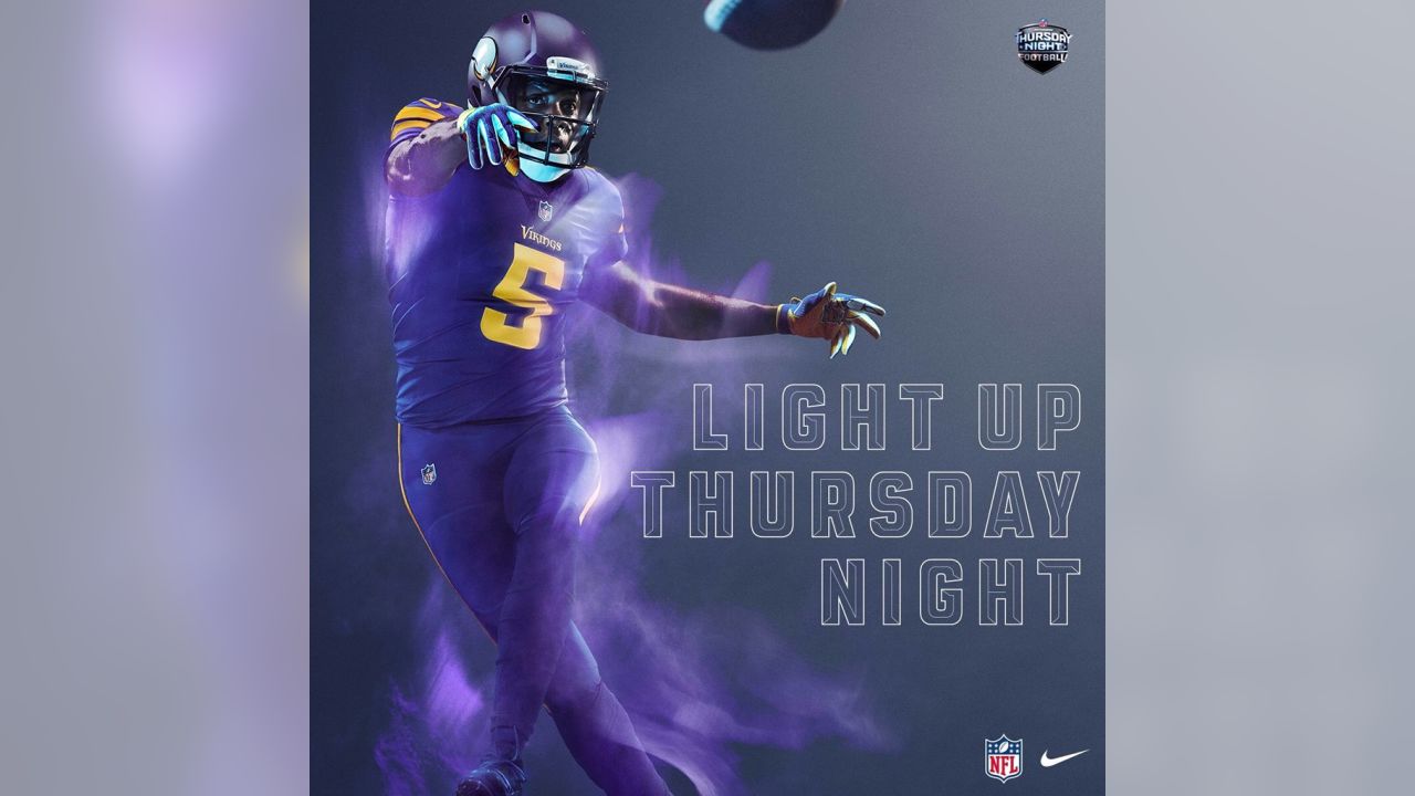 I love it!!! ‪#‎throwupthex Dez in NFL 'Color Rush' jersey‬