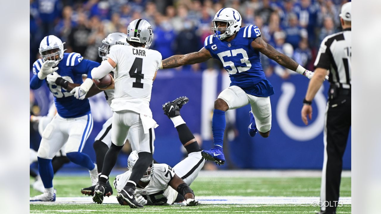 Darius Leonard howls during, after Colts victory