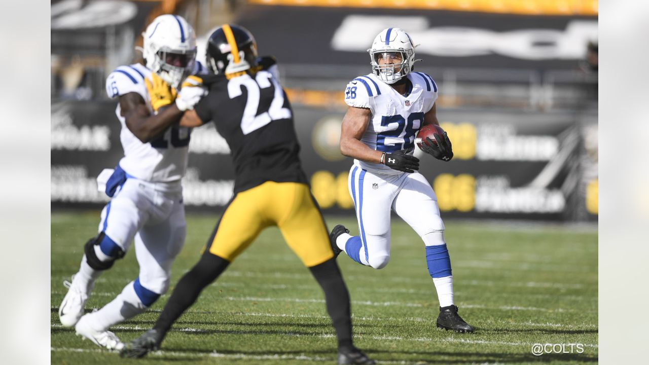 Steelers Hold Off Colts In Final Seconds, 24-17