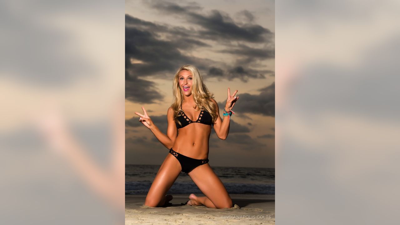 Cheer: Brittany's Swimsuit Gallery