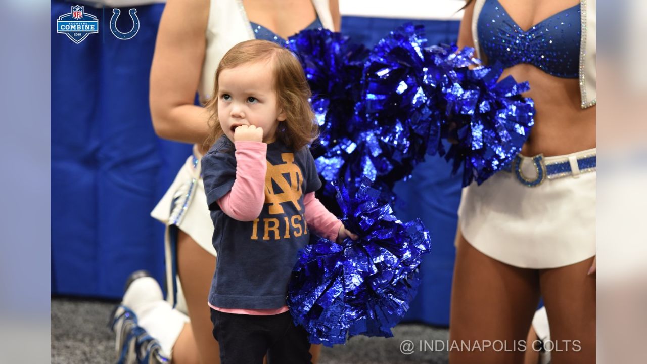 NFL cheerleaders to meet fans, host charity car wash