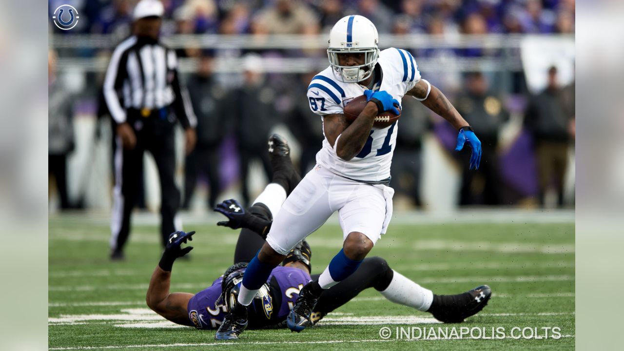 Indianapolis Colts: Reggie Wayne 1 – Play Action Customs