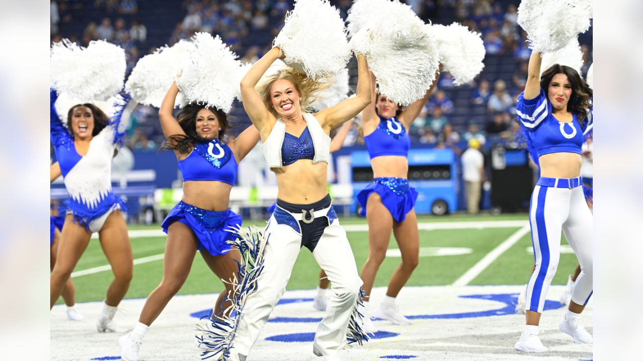 Dallas Cowboys Cheerleaders 2022 Meet the Team Photos – Pro Dance