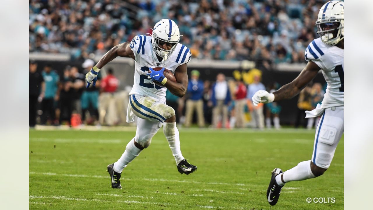 Marlon Mack rumors: Free agent RB to re-sign with Colts, per