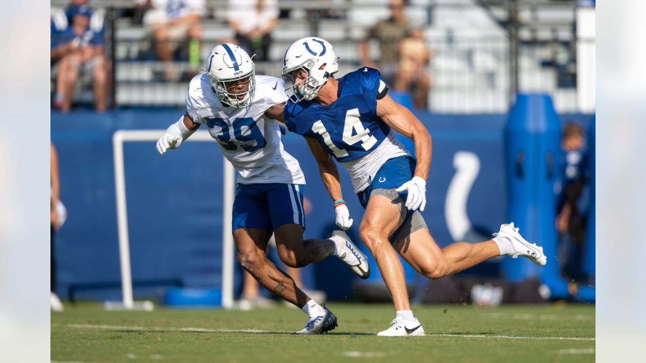 7,803 Indianapolis Colts Training Camp Stock Photos, High-Res Pictures, and  Images - Getty Images