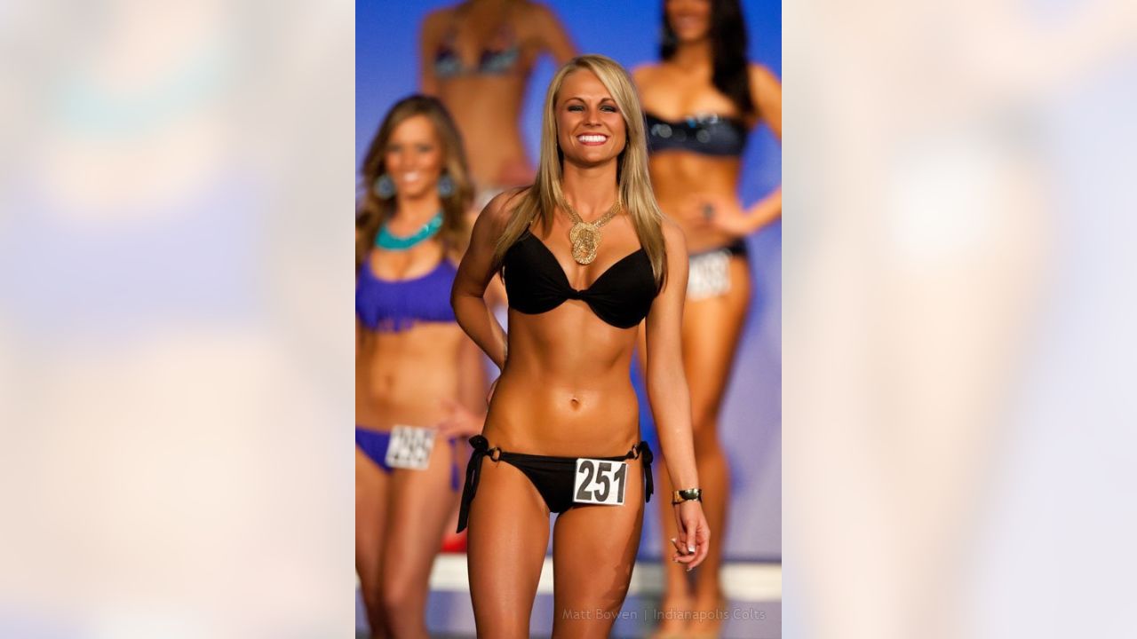 Cheer: Audition Showcase - Swimwear